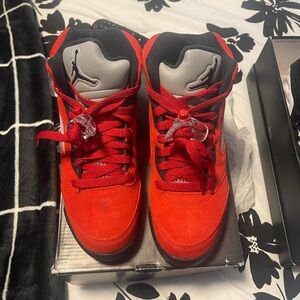 Jordan’s 4.5 red & black